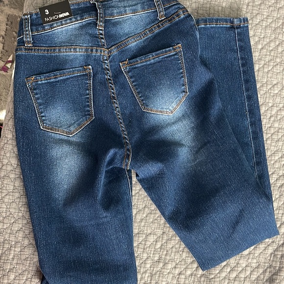 Medium washed high wasted jeans - Picture 3 of 5